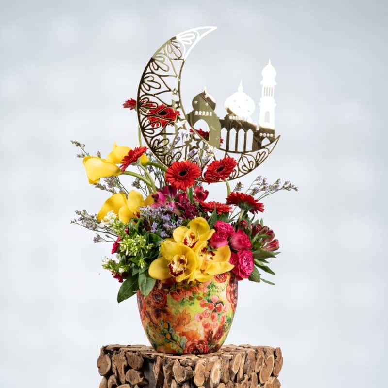Golden Bouquet: Cymbidium, Gerbera & Callas in Metal Pot