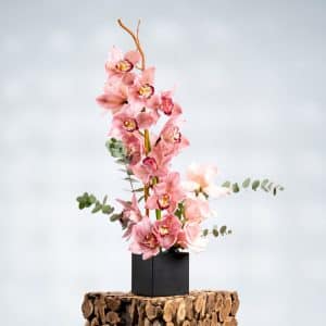 Rustic Charm with Pink Roses and Cymbidium