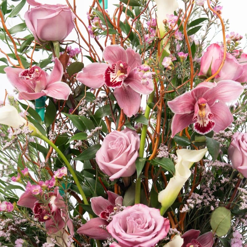 Majestic Grace: Calla Lily & Italian Ruscus Elegance