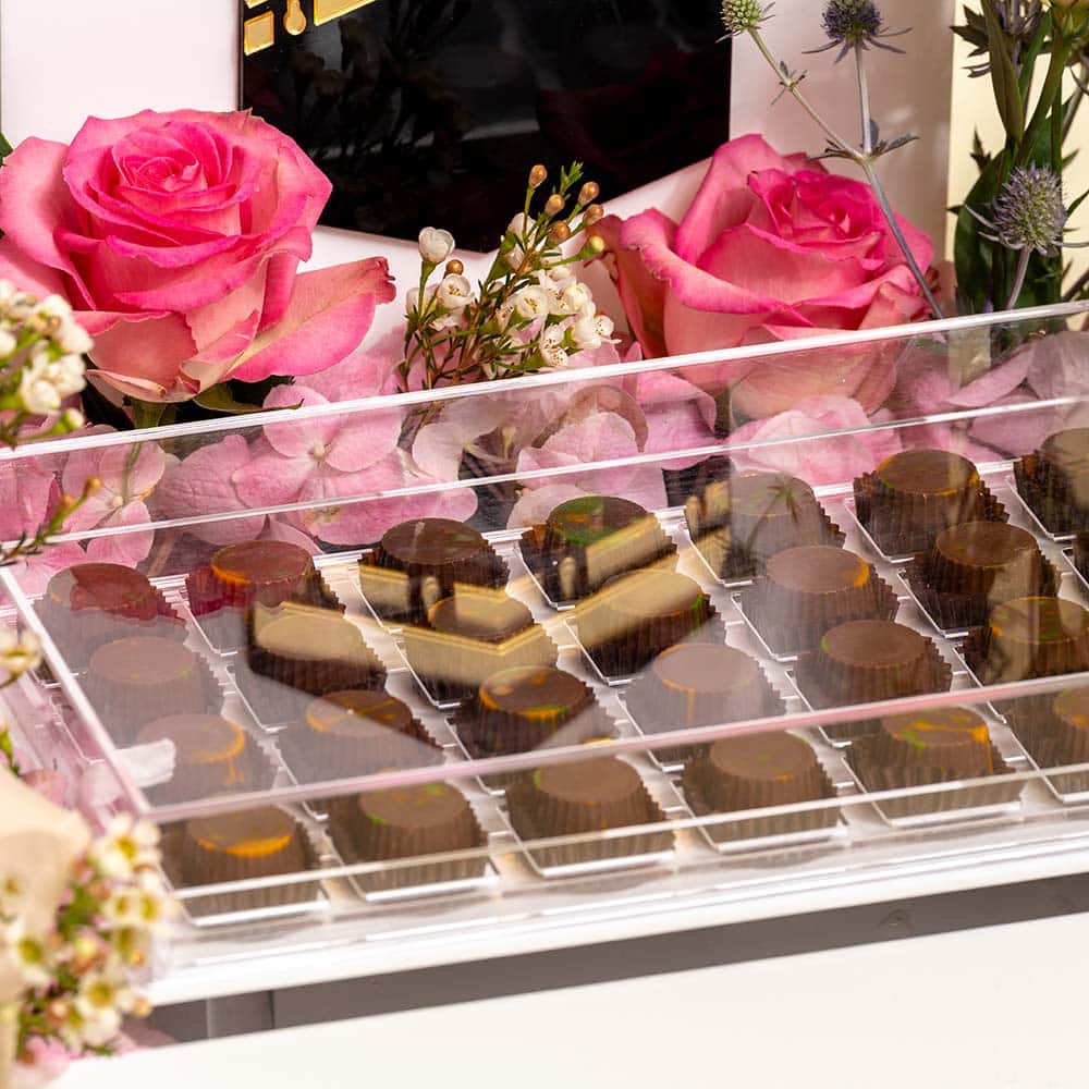 Hajj Mubarak Chocolate & Floral Gift Set Hajj Mubarak Chocolate & Floral Gift Set