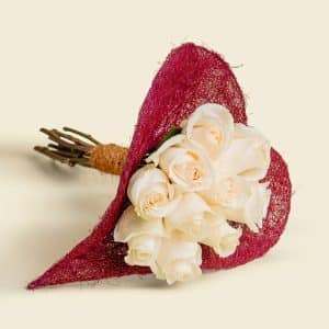 Heart-Shaped Mesh White Rose Bouquet – Qatar National Day Edition